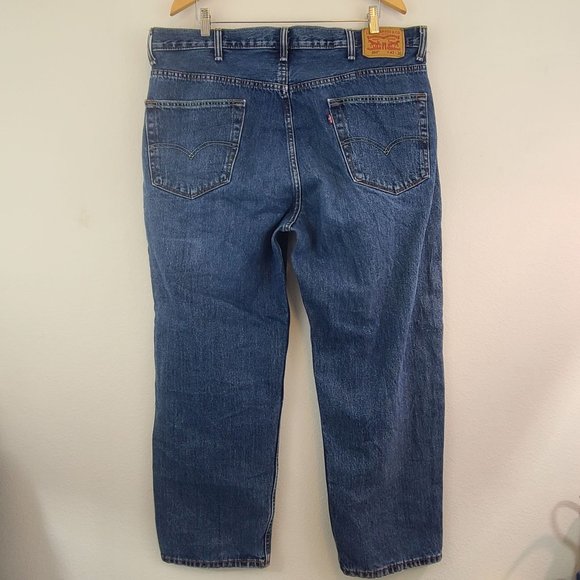 Levis Jeans Mens 42x30 Blue 550 Straight Leg Relaxed Fit Jeans Classic Work EUC - Picture 6 of 12